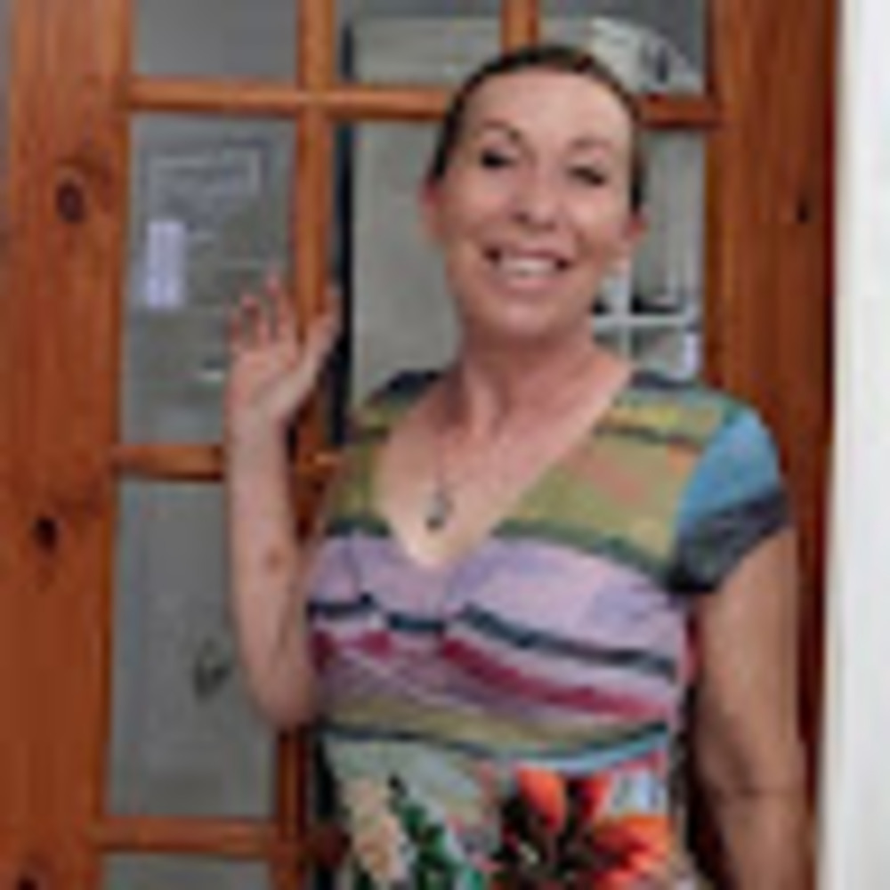 Meet your Posher, Valerie